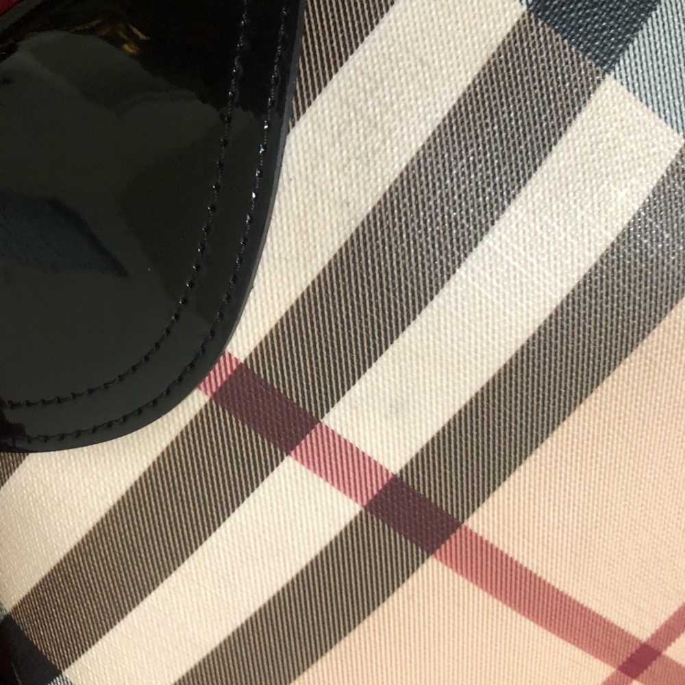 Burberry Dryden Crossbody Bag - Picture 7 of 11